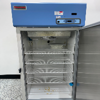 Thermo ULT3030A Lab Freezer image 3